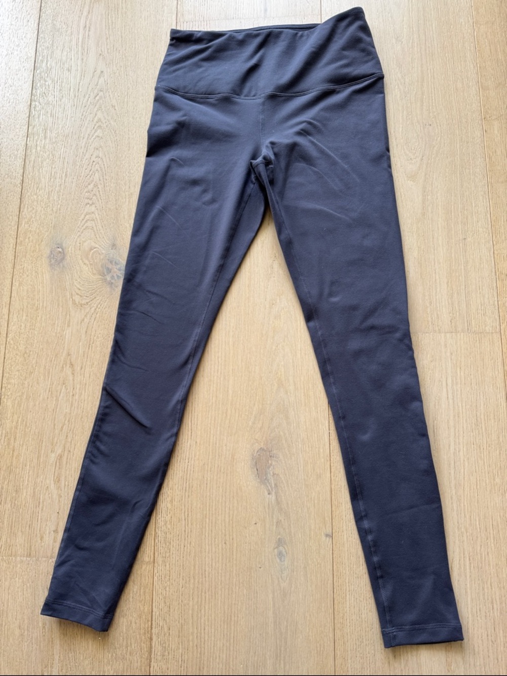 ZELLA! DARK GREY LEGGINGS! SIZE MEDIUM! Women’s High-Rise Leggings.